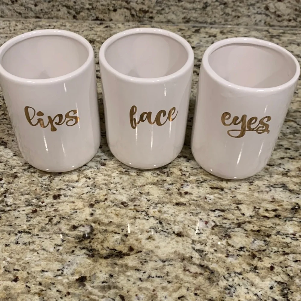 Set of 3 Ceramic Makeup Brush Jars/Holders